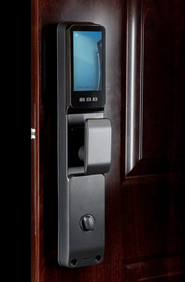 TITAN - HiSec® Arcfelismerő zár - Motoros nyitás zárás, beépített kamera és monitor-10 TITAN - HiSec® Arcfelismerő zár - Motoros nyitás zárás, beépített kamera és monitor